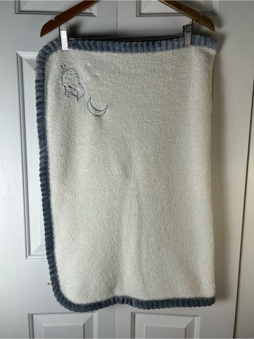 SL Home Fashions Sheep Lamb Moon Stars Baby Blanket Cream Gray Edge Ribbed Trim